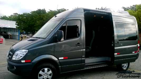 Vans-locacao-Sao-Paulo-Casamentos