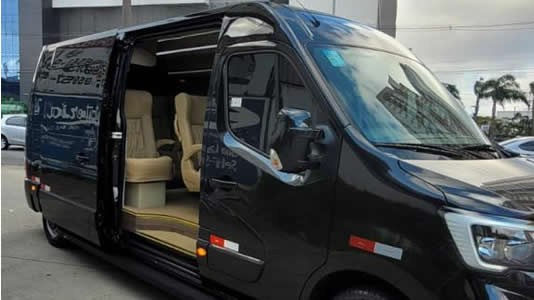 Chauffeured-Service-in-Brazi-3l