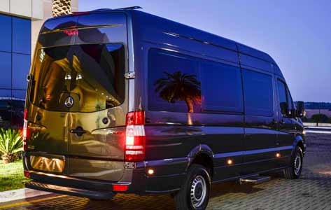 Aluguel-Vans-P-casamento