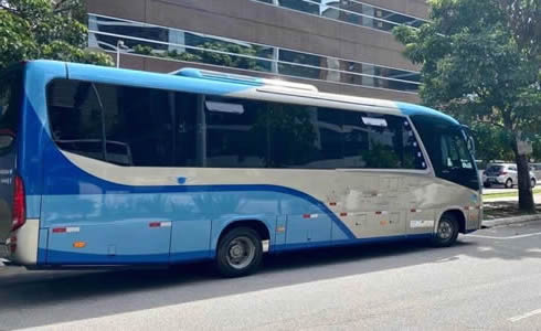 Aluguel-de-micro-ônibus-em-São-Paulo aluguel-micro-onibus-azul-branco-Richcars